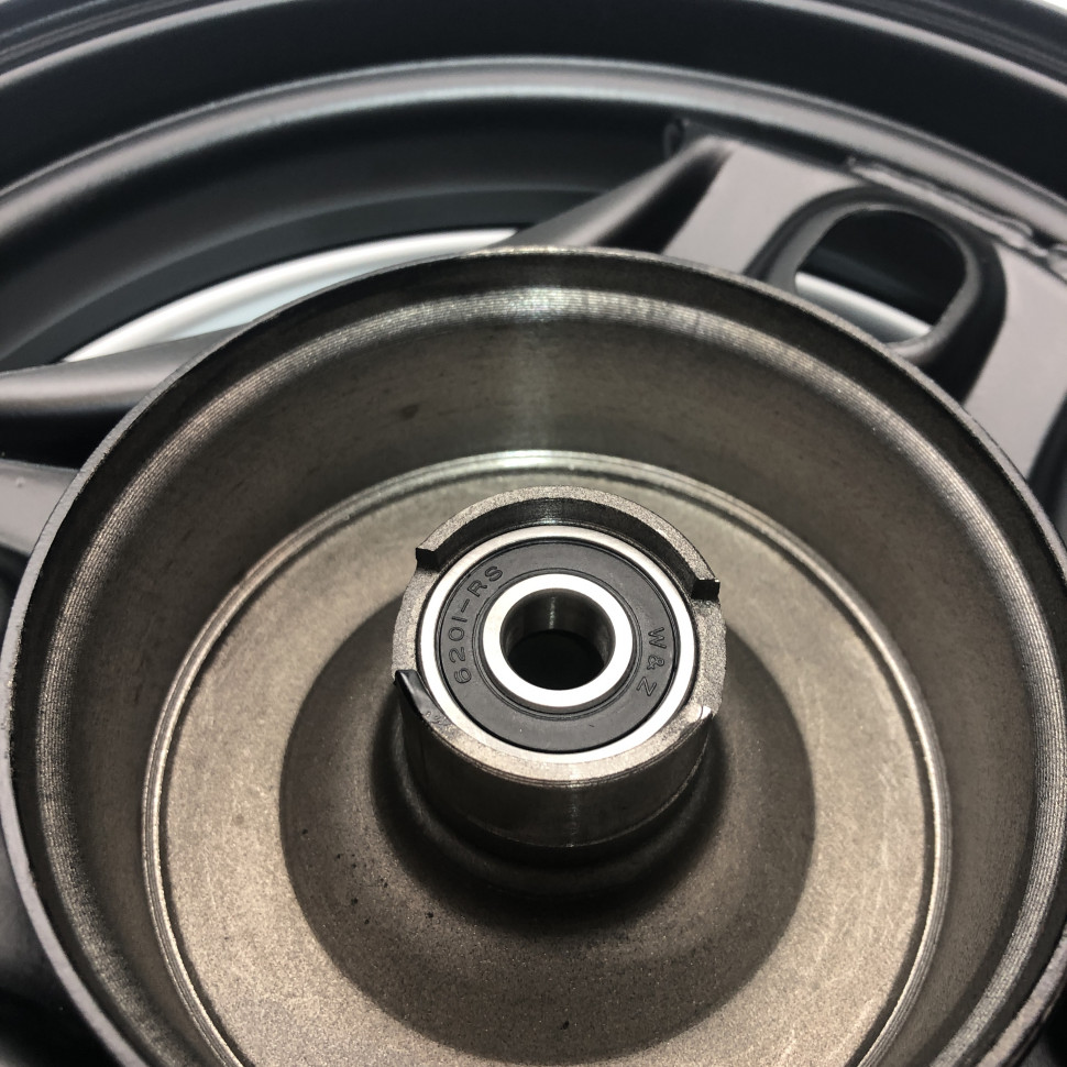 Диск колеса 10" Suzuki AD-50 передний барабанный тормоз