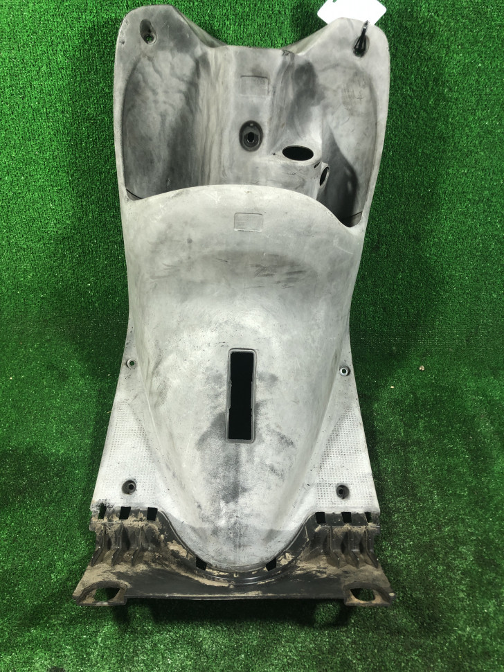 Облицовка передняя внутренняя карман Yamaha Jog SA16J