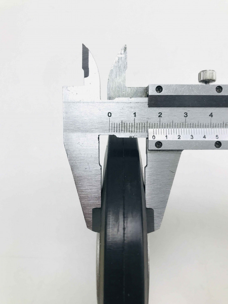 Каток верхний Рысь 113.02.001.180 D143мм