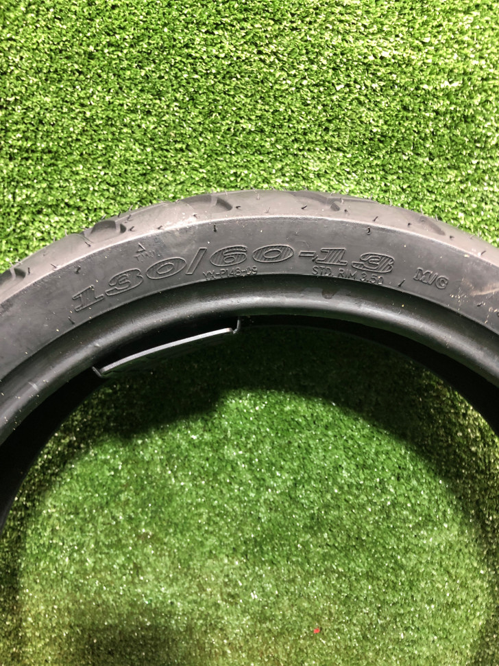 Покрышка 130/60-13 TL бескамерная - универсальный рисунок