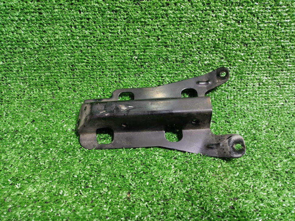 Кронштейн катушки зажигания Suzuki Boulevard M109R VZR 1800