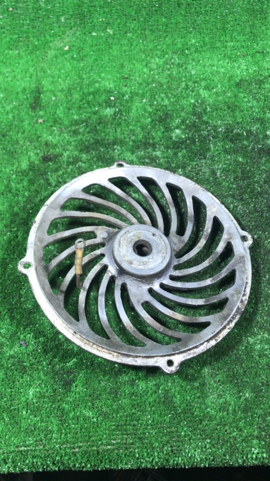 Решетка вентилятора мотороллер Муравей Тула Тулица Старого образца
