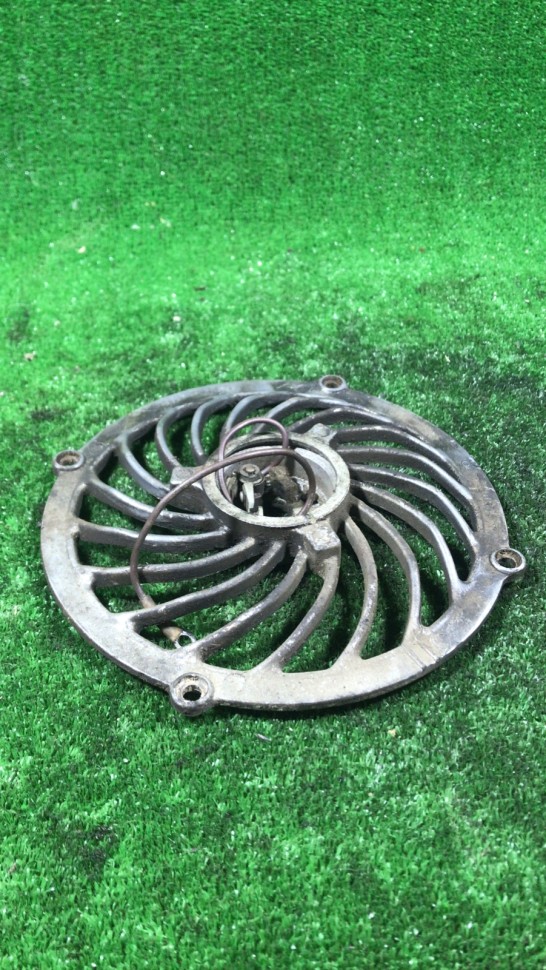 Решетка вентилятора мотороллер Муравей Тула Тулица Старого образца