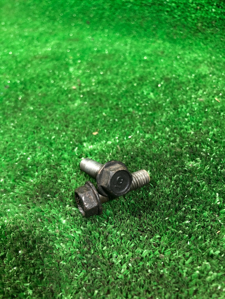 Болты крепления глушителя м8 Honda Tact 16  Оригинал