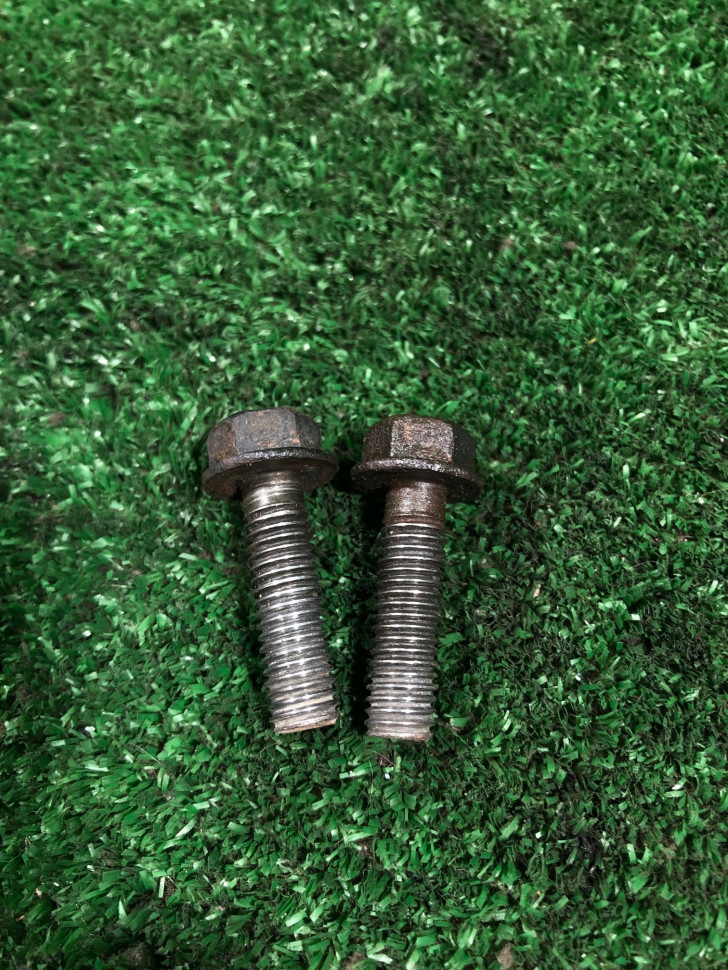 Болты крепления глушителя м8 Honda Tact 16  Оригинал