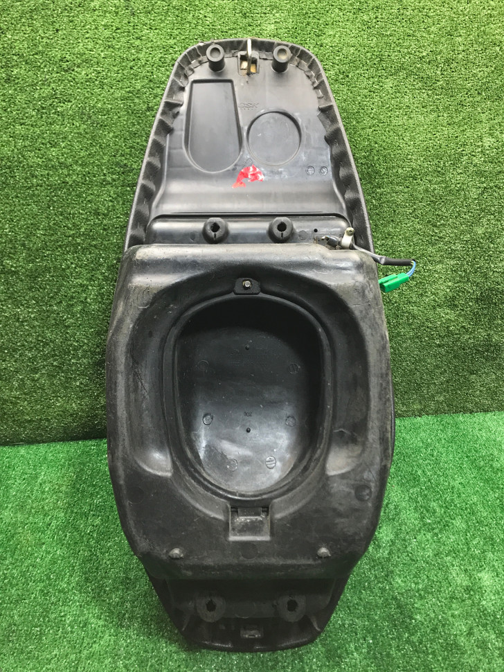 Сиденье в сборе Sym Orbit 50/125