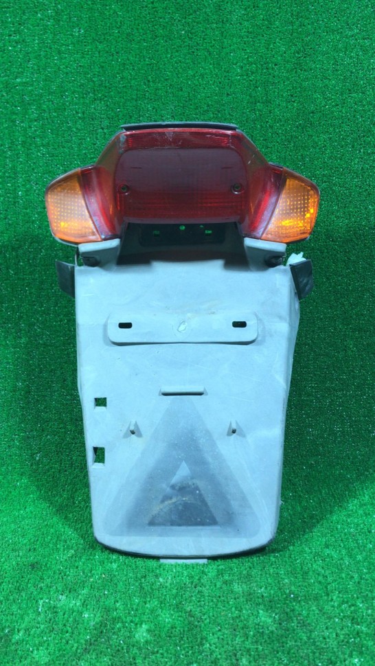 Задний фонарь Yamaha BWS 100