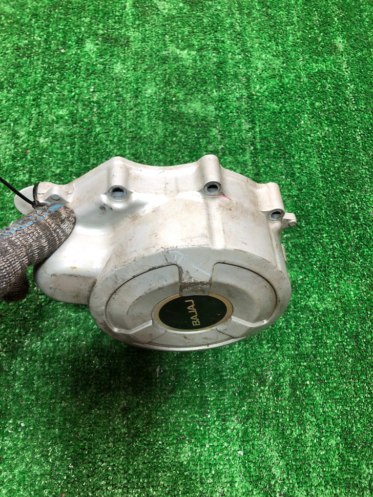 Крышка генератора Bajaj Boxer 150