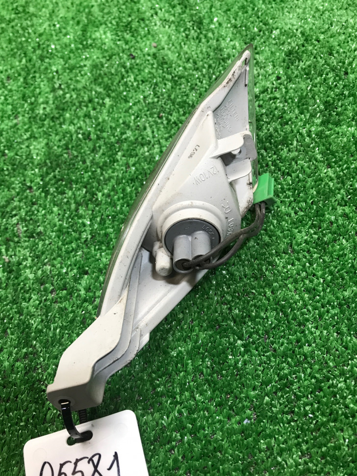 Указатель поворота передний правый Suzuki AD V-50i