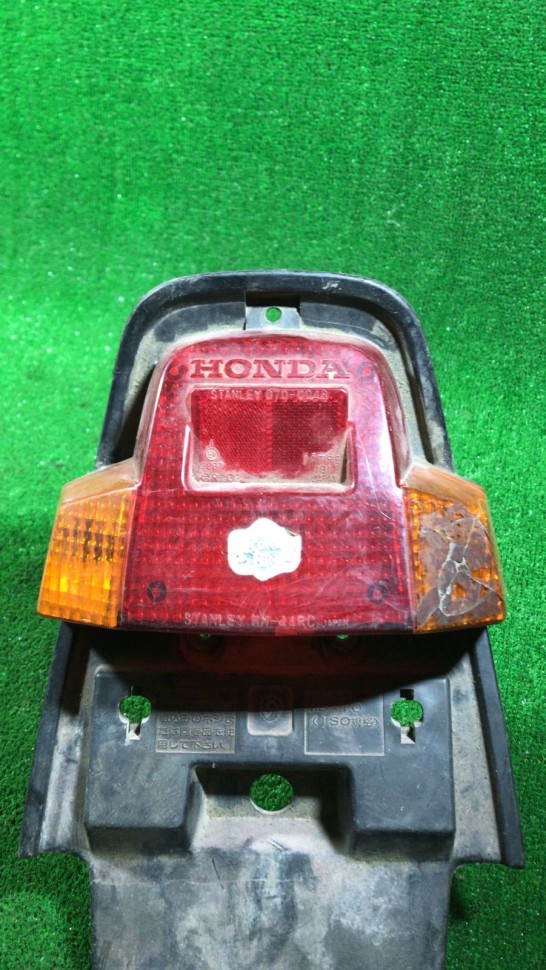 Задний фонарь Honda Squash