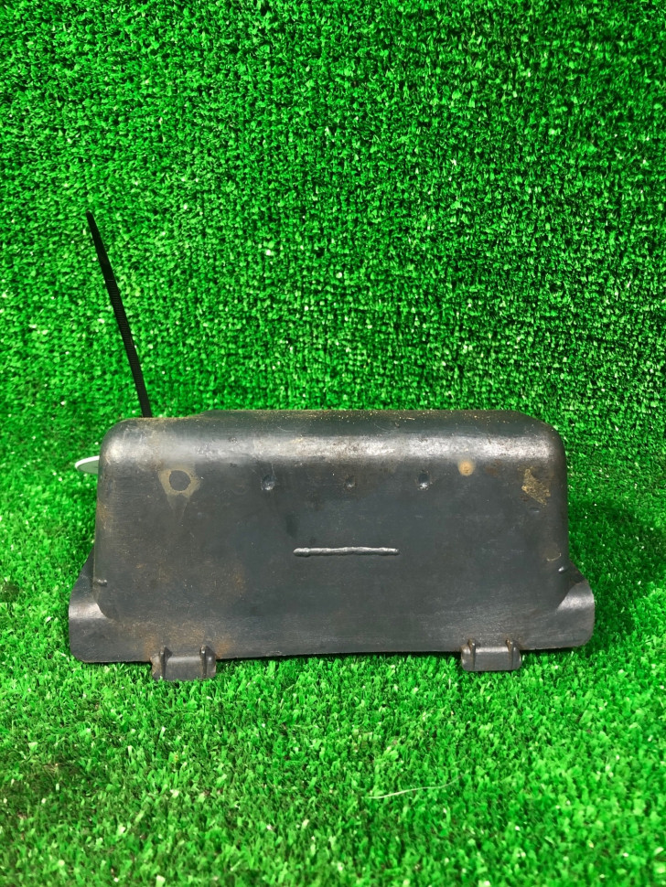 Лючок аккумулятора Honda dio AF27