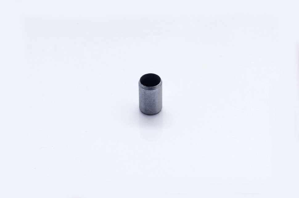 Направляющая головки цилиндра 139FMB Alpha, Delta 70 (D=10mm d=8,5mm L-16mm)