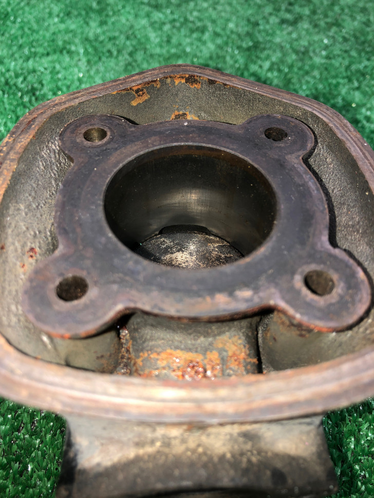 Поршнева группа Hiper 2 50cc оригинал без стопорных колец Поршнева группа Hiper 2 50cc оригинал без стопорных колец