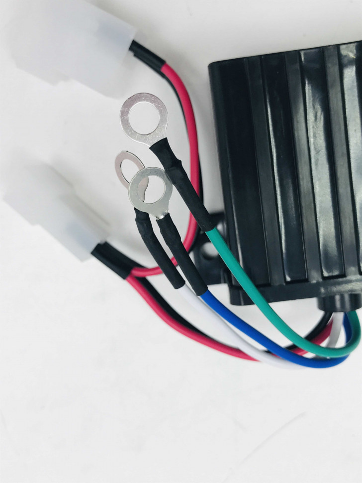 Коммутатор Буран снегоход 84.3734-01 /К1 5-ти проводной с квадратным разъемом Коммутатор Буран снегоход 84.3734-01 /К1 5-ти проводной с квадратным разъемом