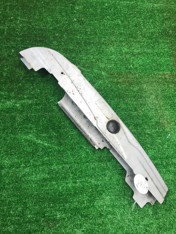 Кожух цепи нижний Bajaj Boxer BM150