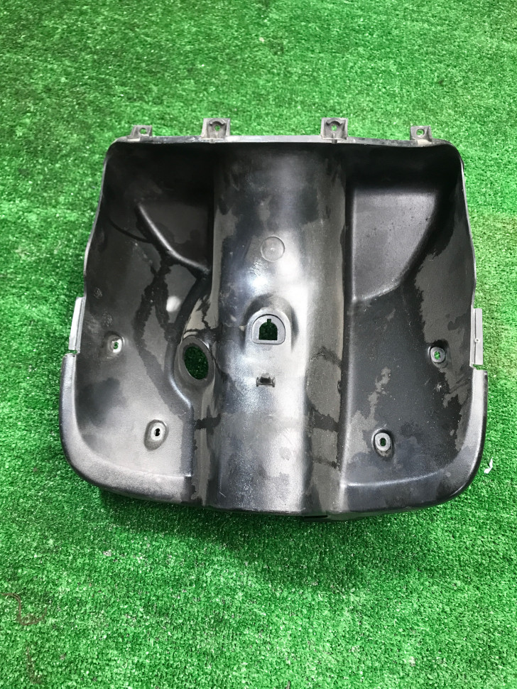 Облицовка карман верхняя Honda Dio 34/35