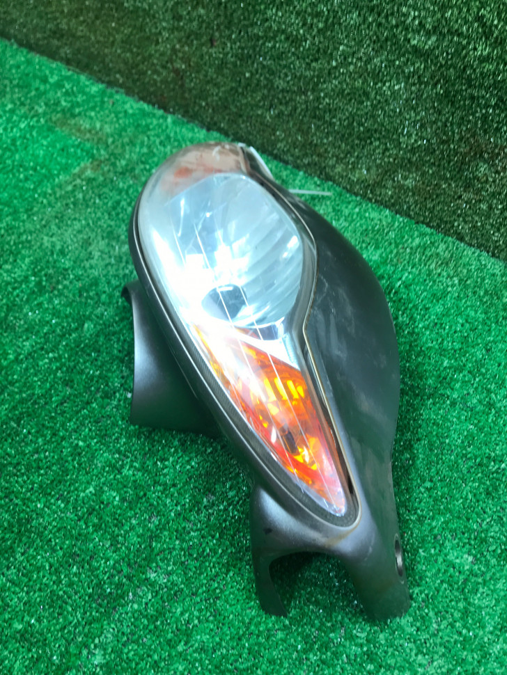 Фара передняя с облицовкой Honda Dio AF-56 битая