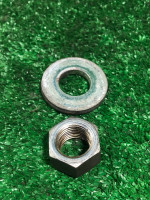 Гайка с шайбой заднего колеса Suzuki Lets 2 оригинал