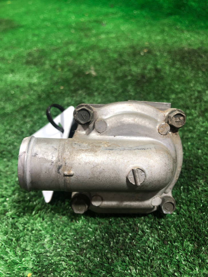 Термостат в сборе Kawasaki ZX1000 Ninja ZX-10R 2004 Термостат в сборе Kawasaki ZX1000 Ninja ZX-10R 2004