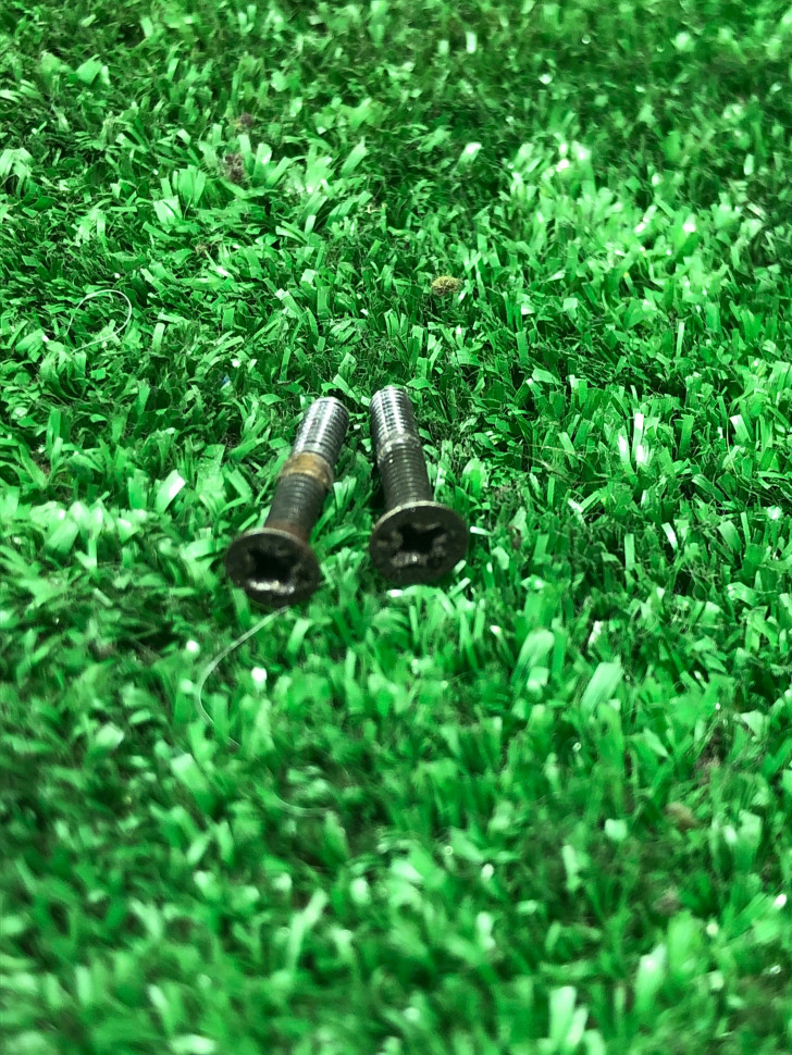 Винты концевика сцепления Kawasaki ZZR 400 Оригинал