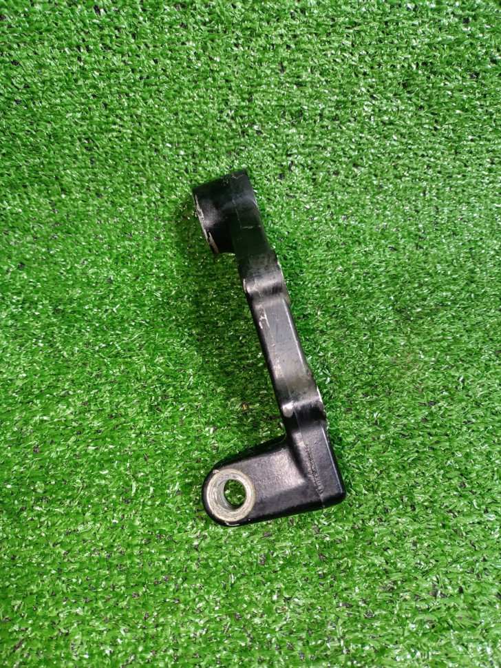 Кронштейн заднего суппорта Suzuki Boulevard M109R VZR 1800