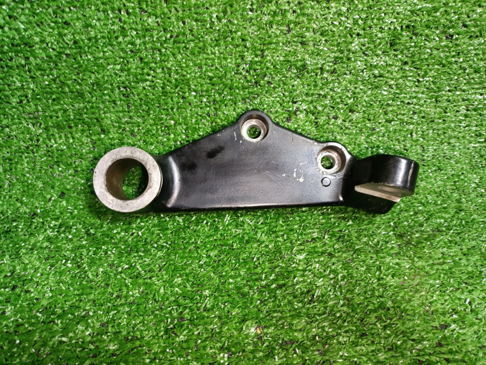 Кронштейн заднего суппорта Suzuki Boulevard M109R VZR 1800