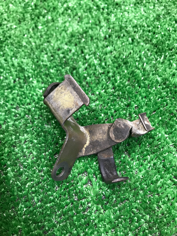 Крепеж карбюратора Honda AF-20 Крепеж карбюратора Honda AF-20