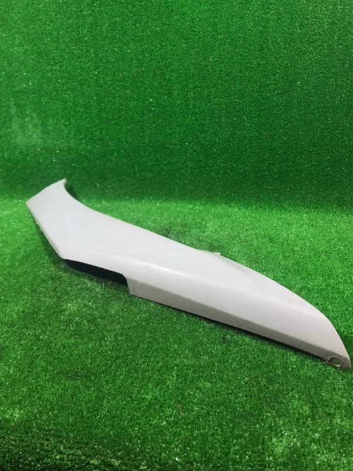 Облицовка боковая нижняя левая''Лыжа'' Honda dio AF-56