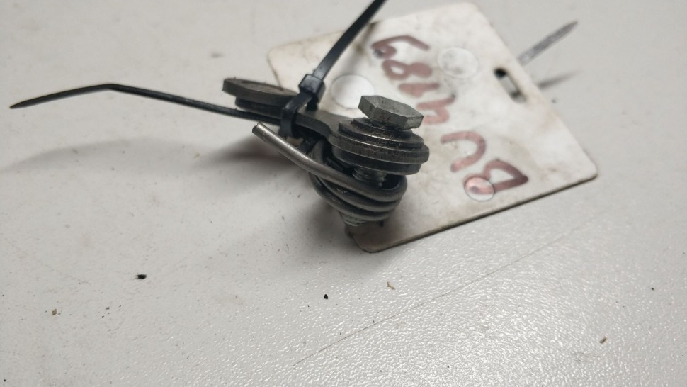 Фиксатор копирного вала 162FMJ,164FML,166FML,166FMM Фиксатор копирного вала 162FMJ,164FML,166FML,166FMM