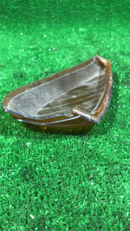 Стекло указателя поворотов Honda Dio AF-34/35 Правое тонированное Стекло указателя поворотов Honda Dio AF-34/35 Правое тонированное