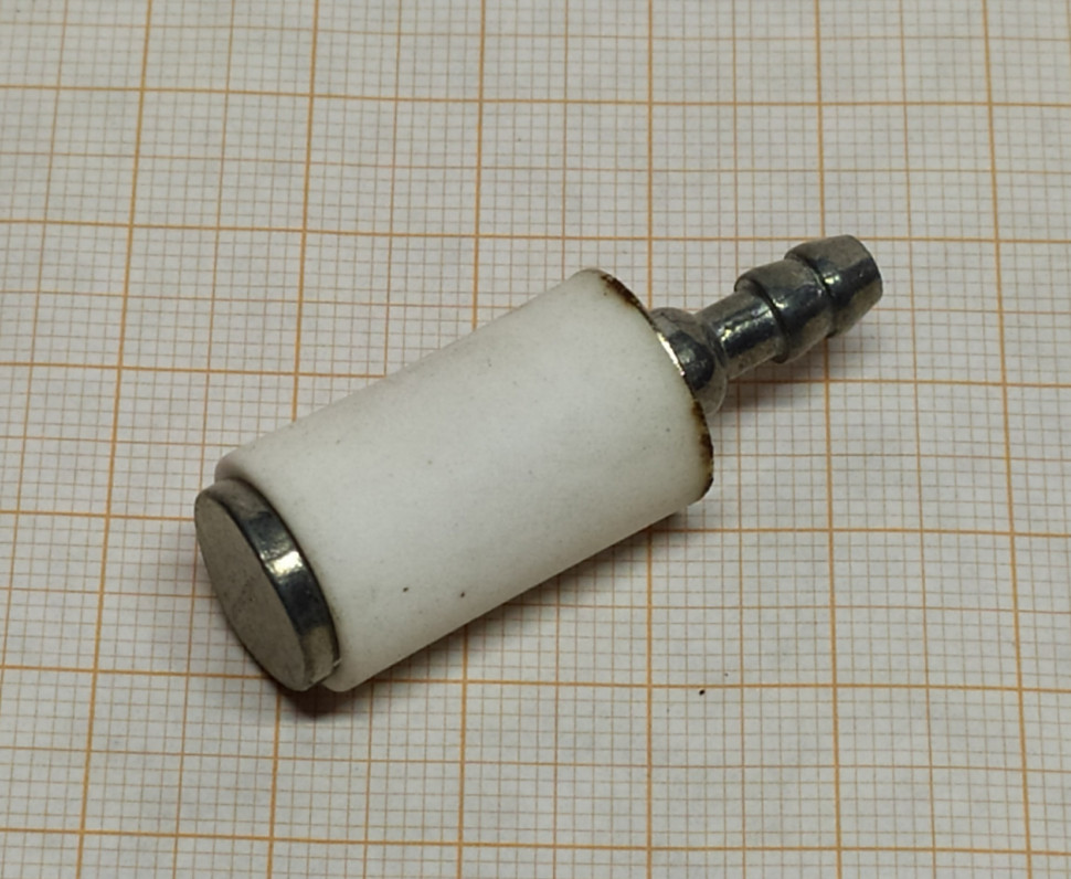 Фильтр топливный бензопилы (L-14mm, h-27mm, d=5,5mm)