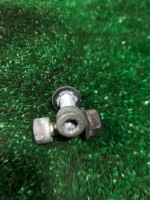 Болты крепления пассажирской подножки Kawasaki ZZR 400 Оригинал