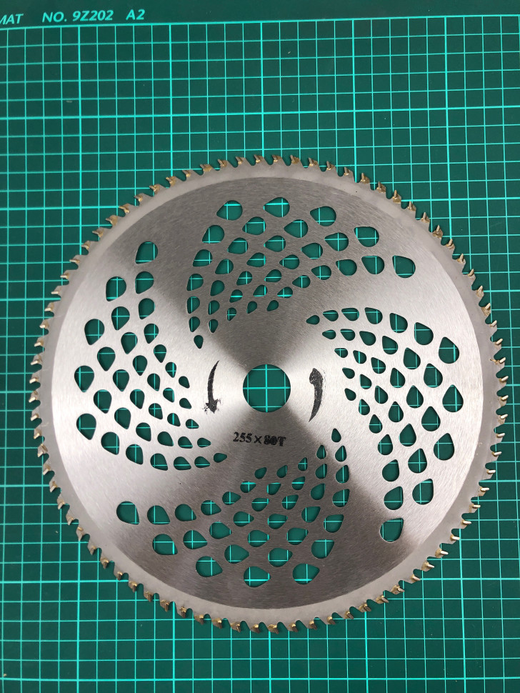 Нож мотокосы 80T (d=255/22.4 mm) (победитовые зубья) Нож мотокосы 80T (d=255/22.4 mm) (победитовые зубья)