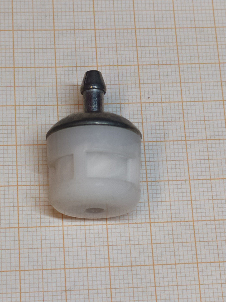 Фильтр топливный бензопилы (L-21,5mm, h-21,7mm, d=6mm)