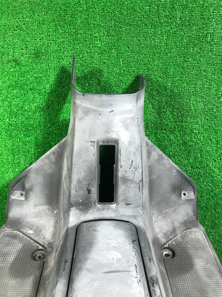 Облицовка пола Yamaha Vox 50 Оригинал