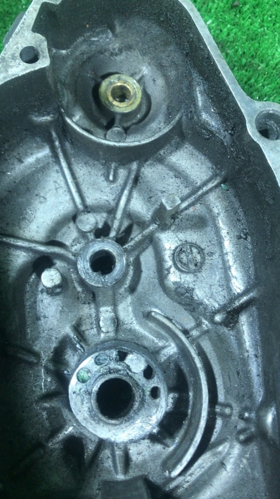 Крышка вариатора передняя Honda Dio AF-18/AF-27 толстый вал голая