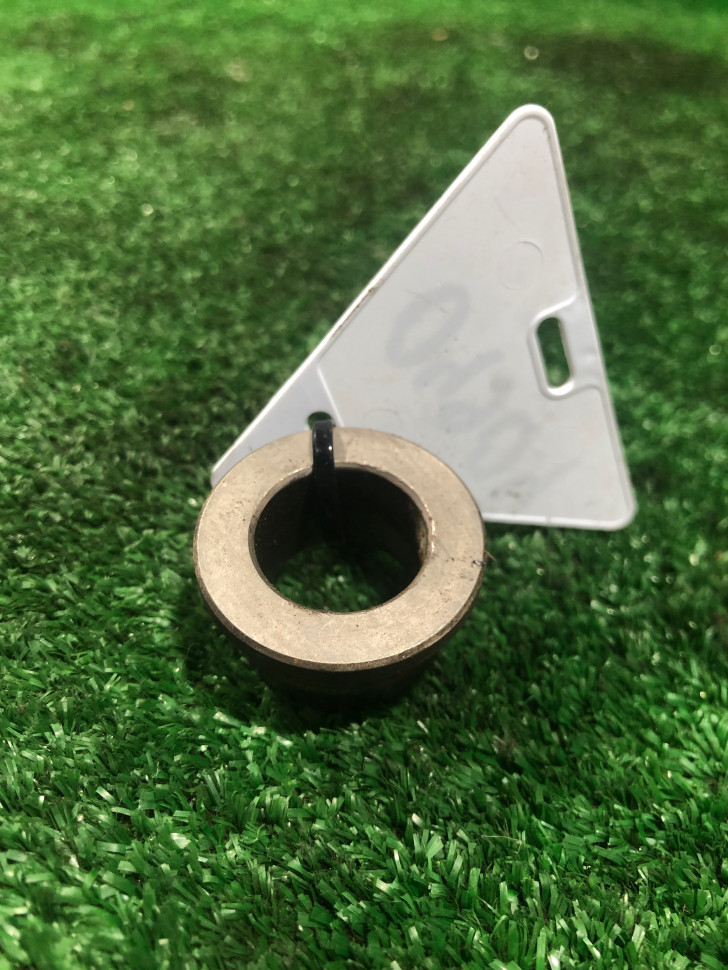 Втулка оси заднего колеса Kawasaki ZX1000 Ninja ZX-10R 92152-0105