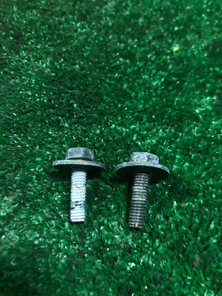 Болты м6 92153-0640 крепления расширительного бачка Kawasaki ZX1000 Ninja ZX-10R