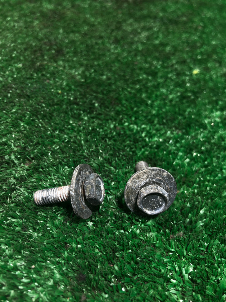 Болты м6 92153-0640 крепления расширительного бачка Kawasaki ZX1000 Ninja ZX-10R