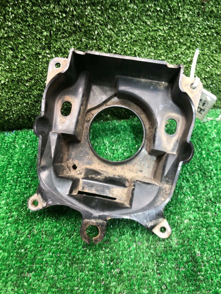 Облицовка горловины бензобака Suzuki Lets 2