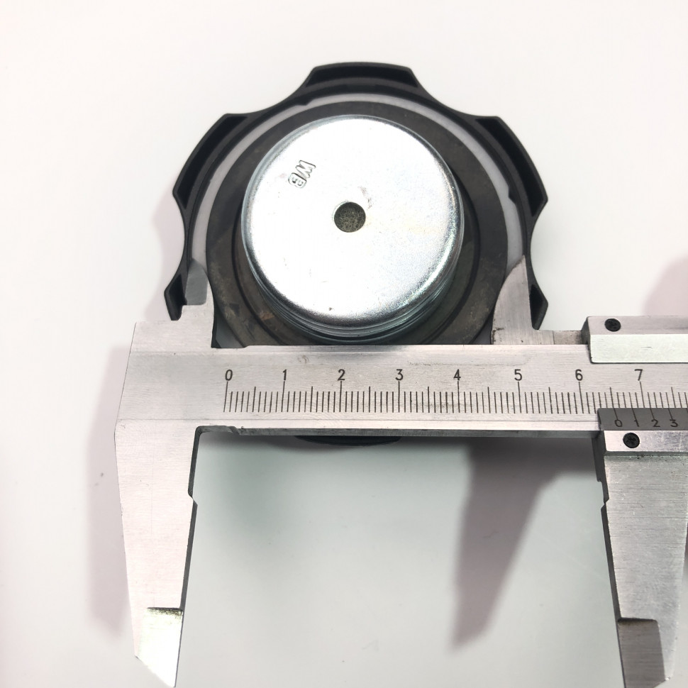 Крышка бензобака 152F-192F