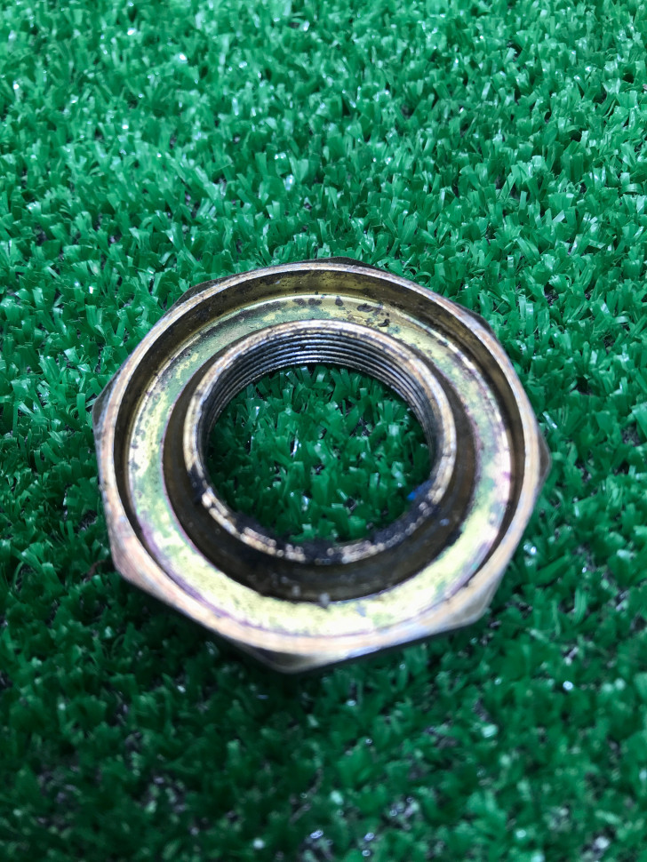 Гайки траверсы Suzuki Lets2 Гайки траверсы Suzuki Lets2