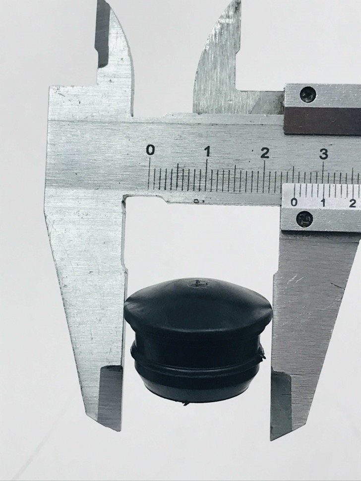 Заглушка Буран снегоход кожуха двигателя пластик 110501095