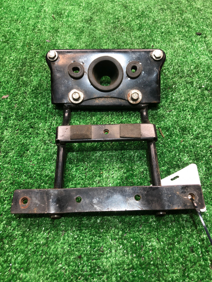 Кронштейн заднего фонаря Bajaj Boxer 150 Кронштейн заднего фонаря Bajaj Boxer 150