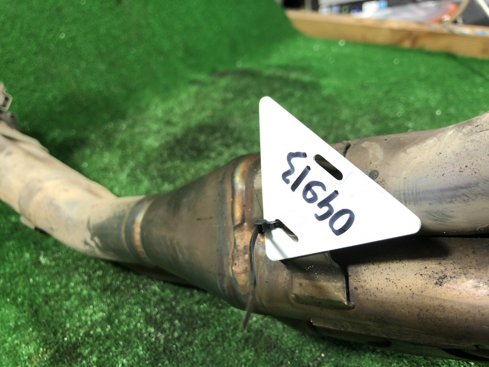 Приемная труба глушителя выпускной коллектор Kawasaki ZX1000 Ninja ZX-10R 2004