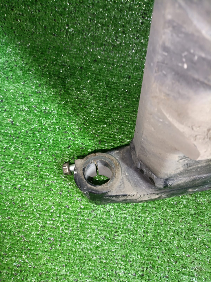 Маятник Suzuki Boulevard M109R VZR 1800 Маятник Suzuki Boulevard M109R VZR 1800