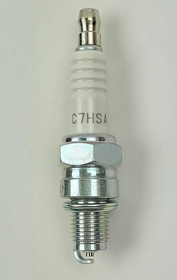 Свеча зажигания C7HSA NGK скутер 4т(4629)