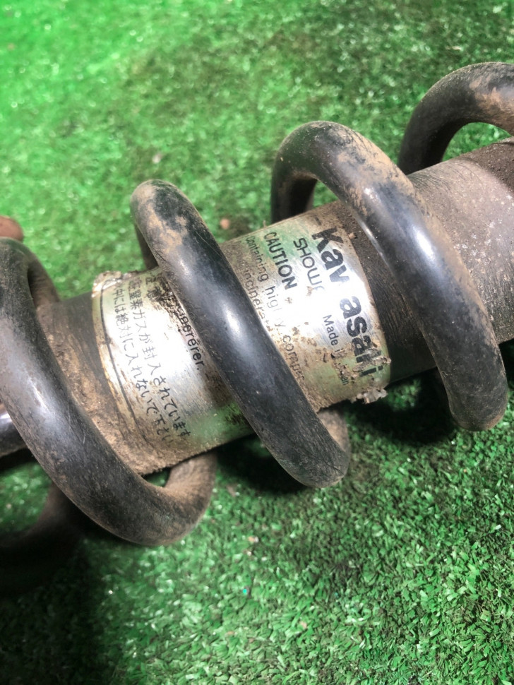 Задний амортизатор Kawasaki ZZR 400 Оригинал