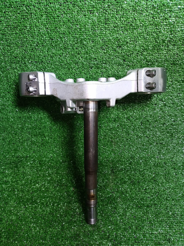 Траверса нижняя Suzuki Boulevard M109R VZR 1800 Траверса нижняя Suzuki Boulevard M109R VZR 1800