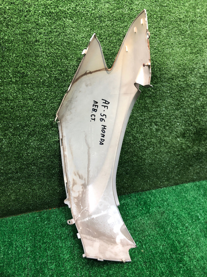 Облицовка боковая левая Honda Dio AF-56 Оригинал Тип1